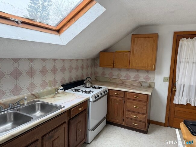 Foto del edificio - 183 Columbia St