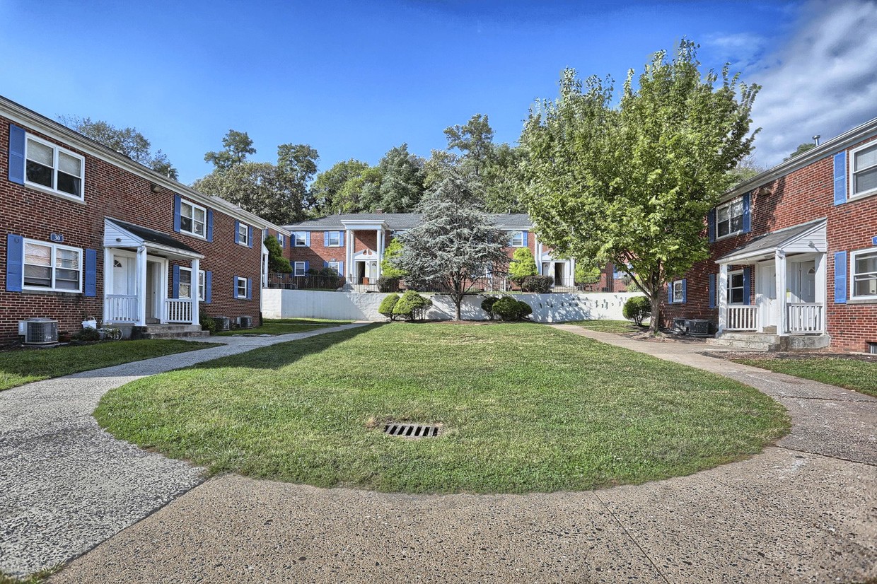 Primary Photo - Magnolia Hills