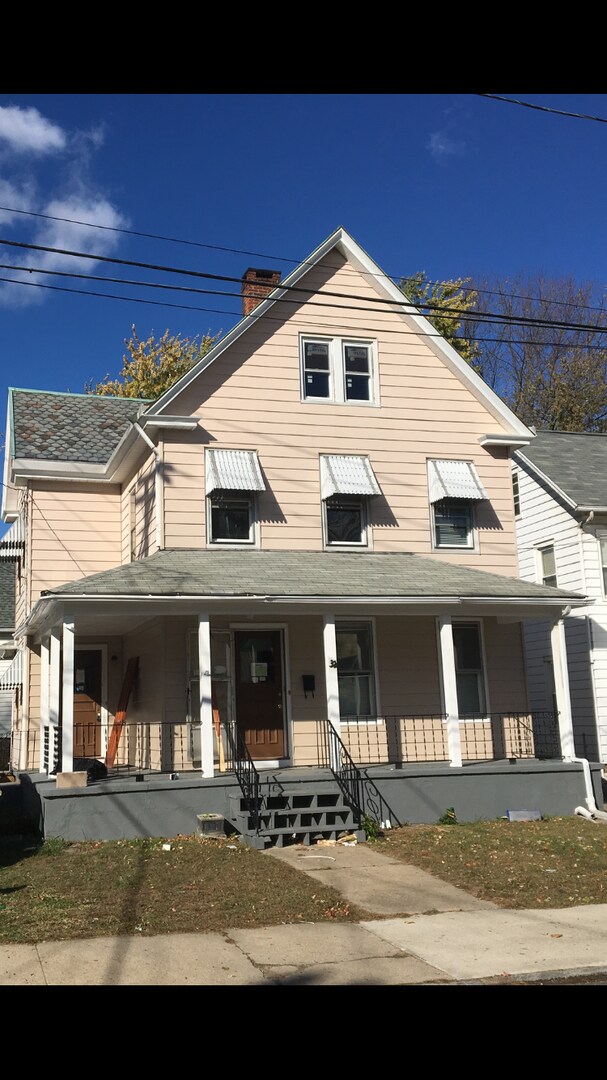 Foto del edificio - Single Family Home 4 bed/ 2 bath