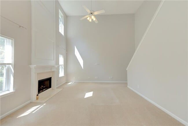 Building Photo - 1795 Stoneoak Cir