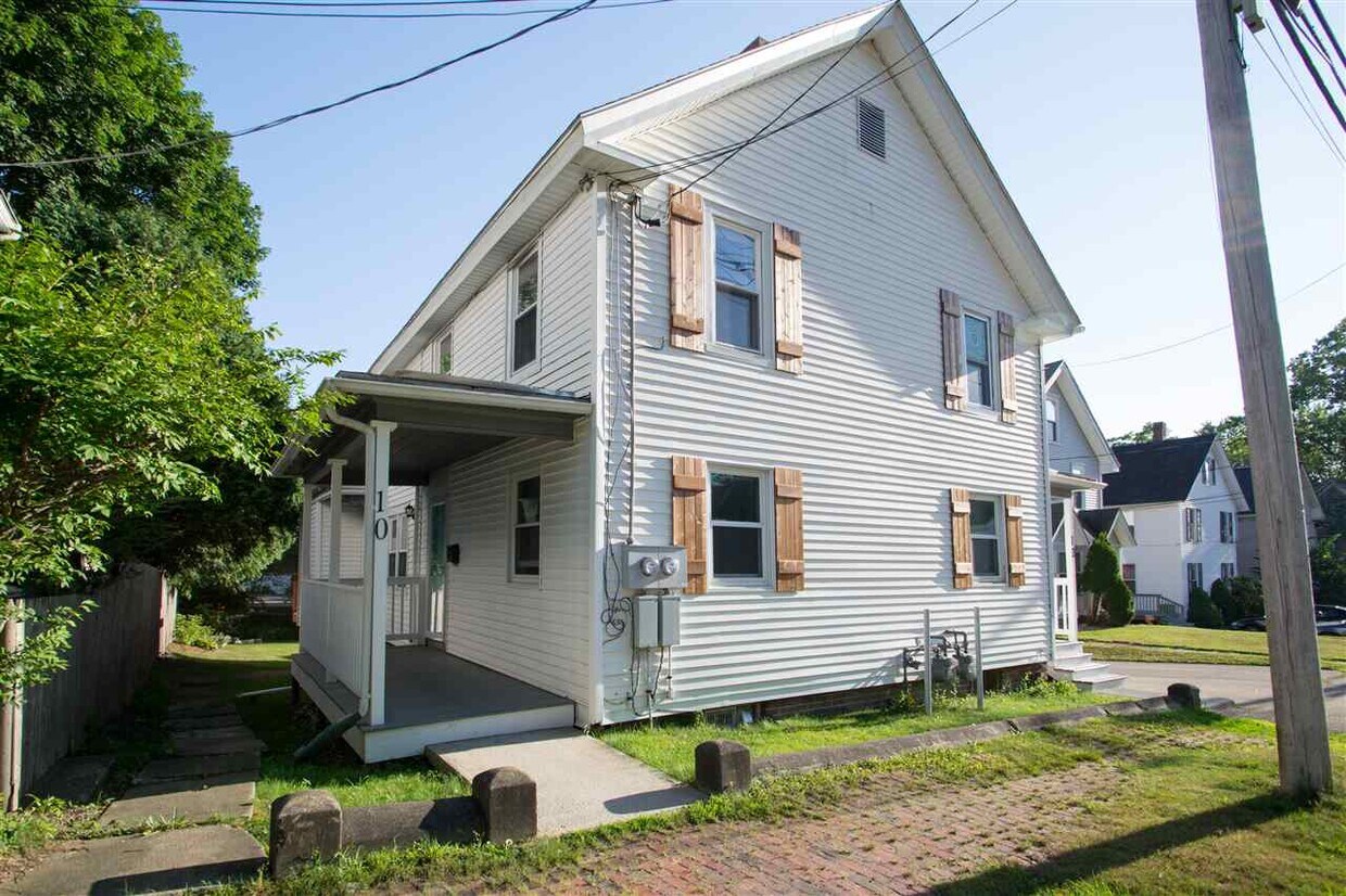 Primary Photo - 10 Hough St