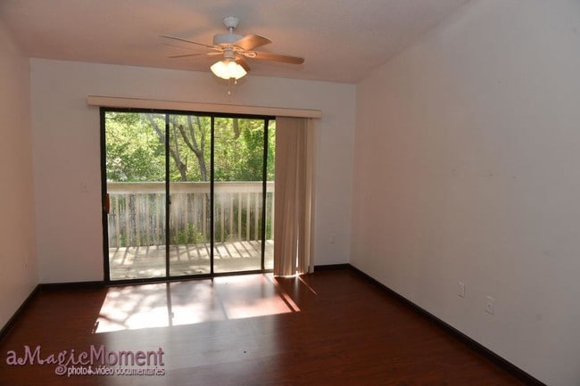 Building Photo - 119 Crown Point Cir