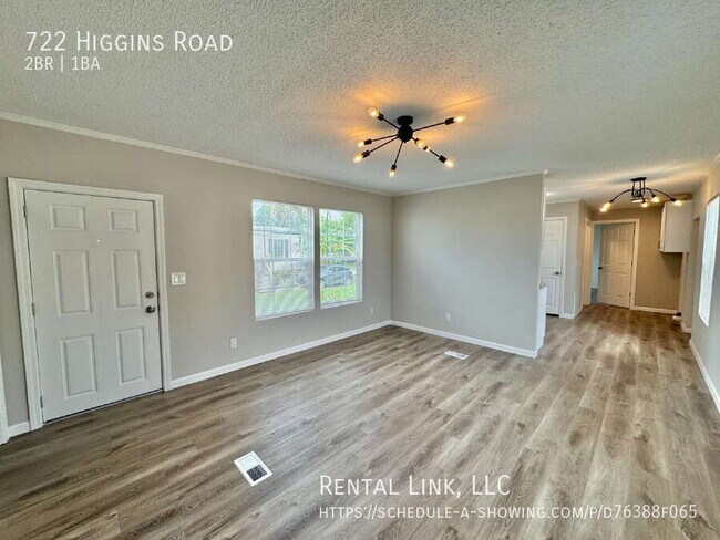 Building Photo - 722 Higgins Rd