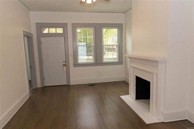 Building Photo - 1133 Magnolia Curve