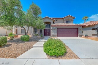 Building Photo - 926 Dancing Vines Ave