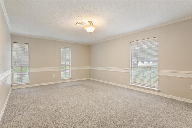 Foto del edificio - 5600 Lake Highlands Dr