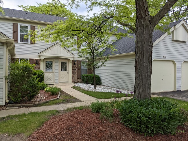 Foto del edificio - 2444 Devonshire Ct