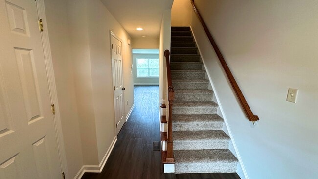 Building Photo - 210 Mount Olive Ln