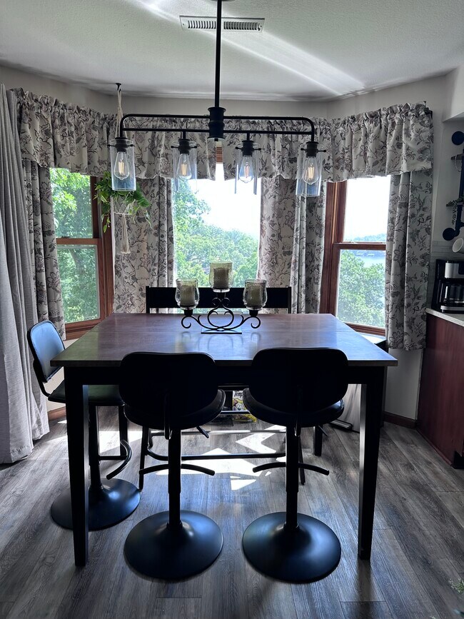 Foto del edificio - 1384 Cherokee Rd