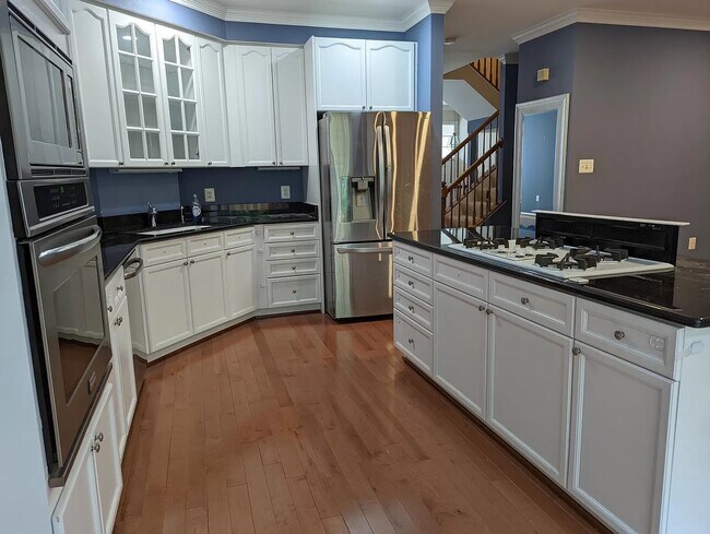 Foto del edificio - 5708 Governors Pond Cir