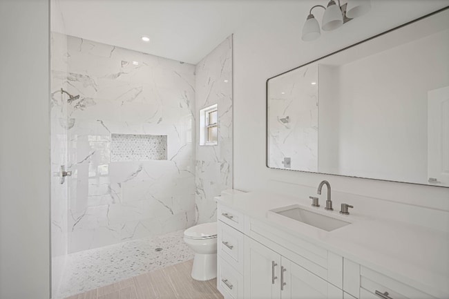 Building Photo - 8001 Leonardo St