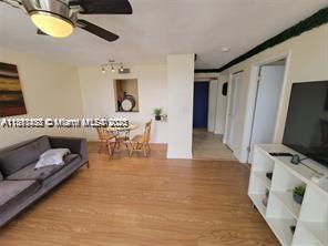 Foto del edificio - 1740 NW N River Dr