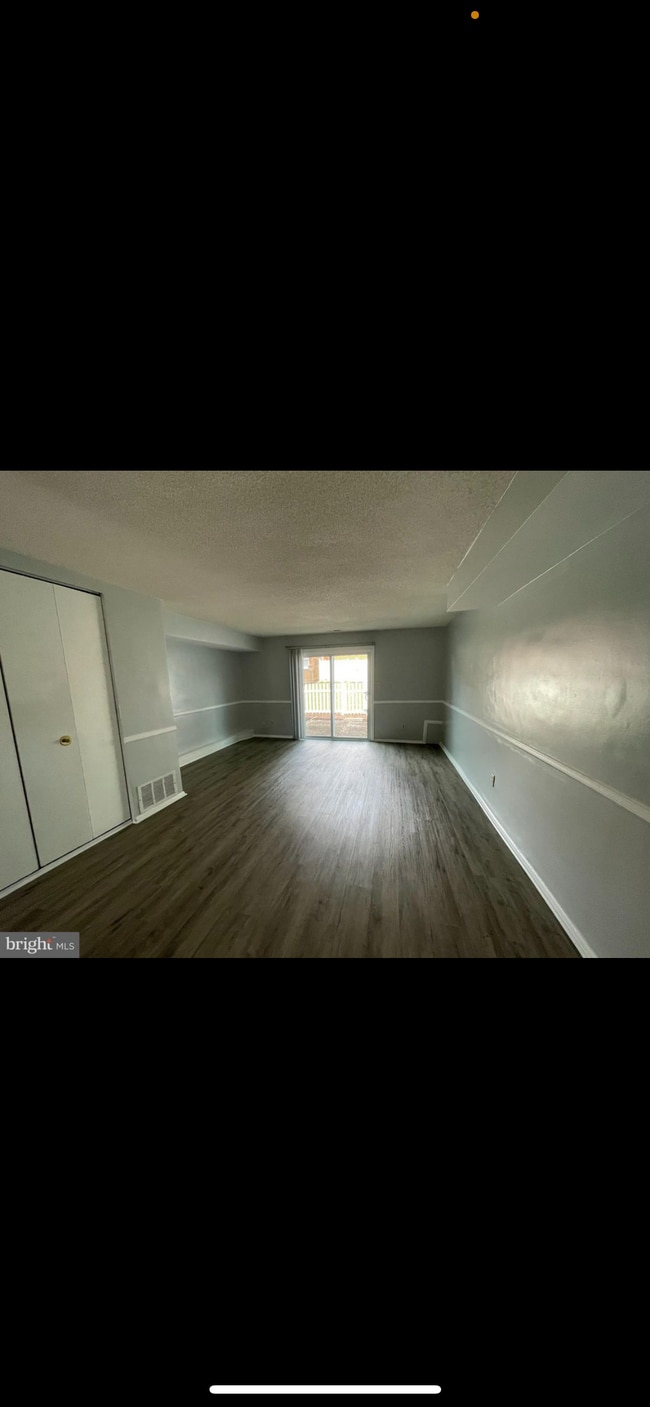 Building Photo - 703 Hardwick Pl