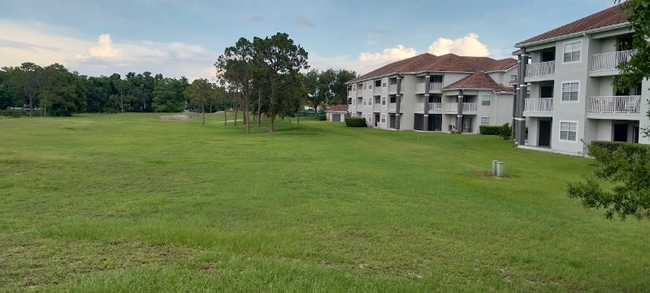 Building Photo - 14037 Fairway Island Dr