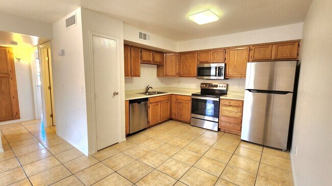Foto del edificio - 6131 E Greenway St