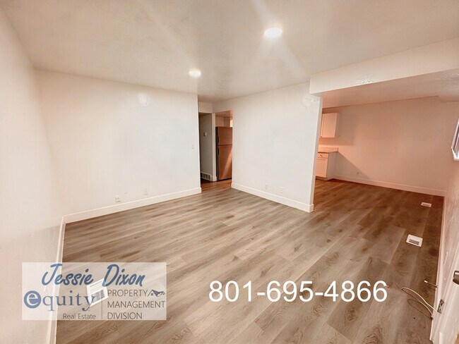 Foto del edificio - 223 W 2350 N