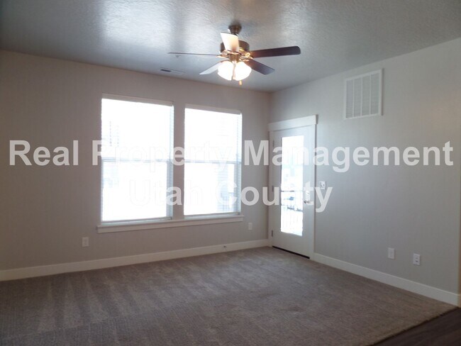 Foto del edificio - Saratoga Springs Condo