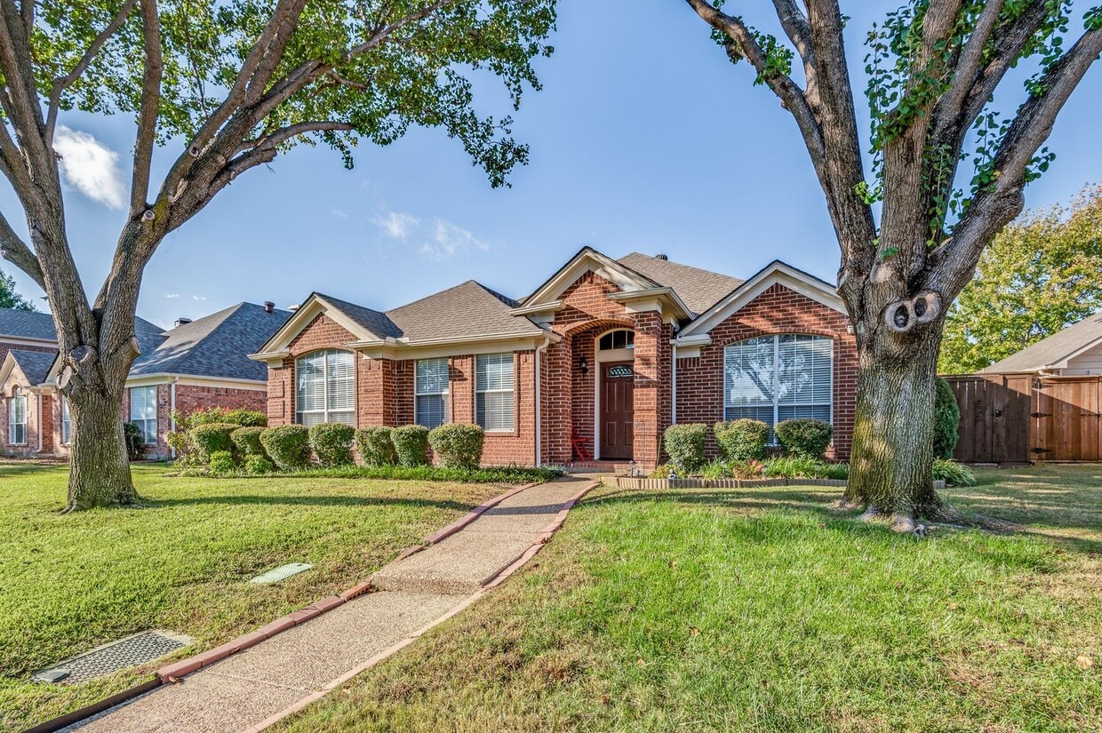 Foto principal - Stunning 3 Bedroom in the Champion Streets...