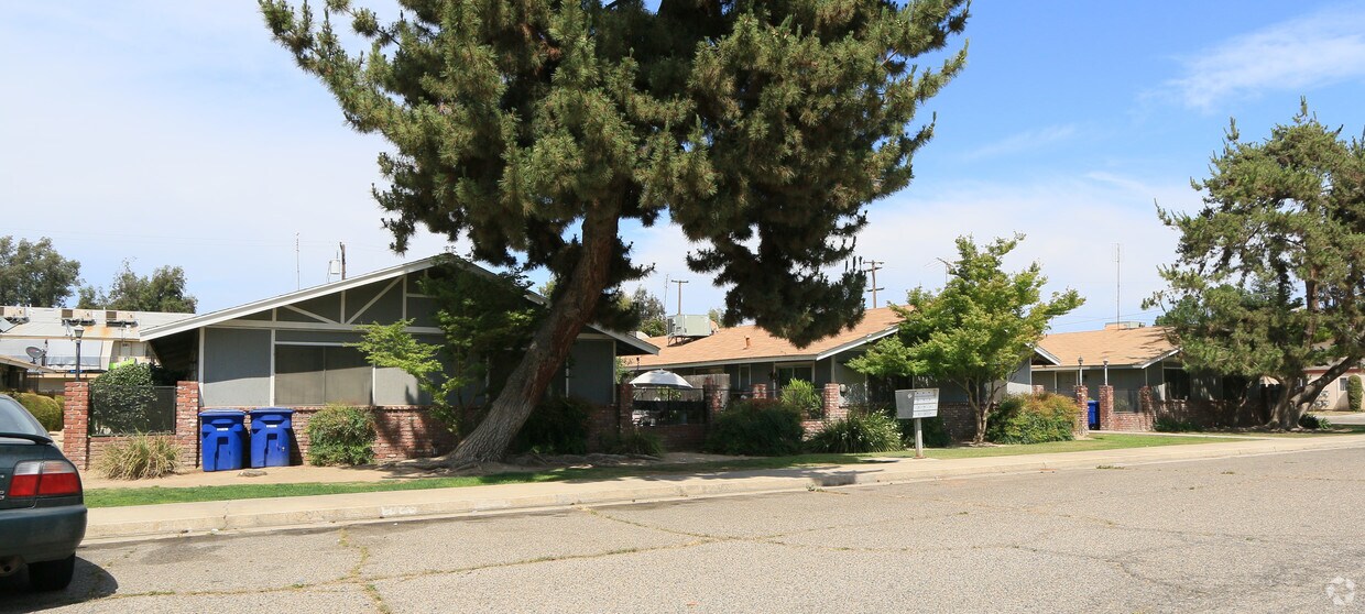 Foto principal - 1426 Church St