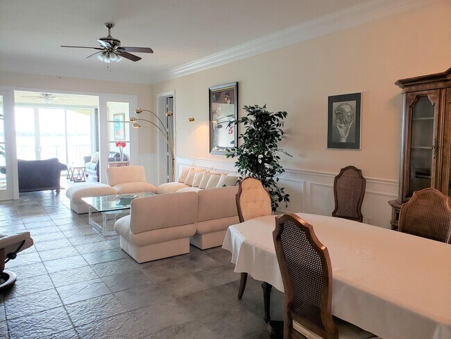 Foto del edificio - 20 Harbour Isle Dr W