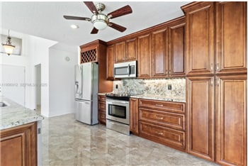 Building Photo - 21344 Escondido Way S