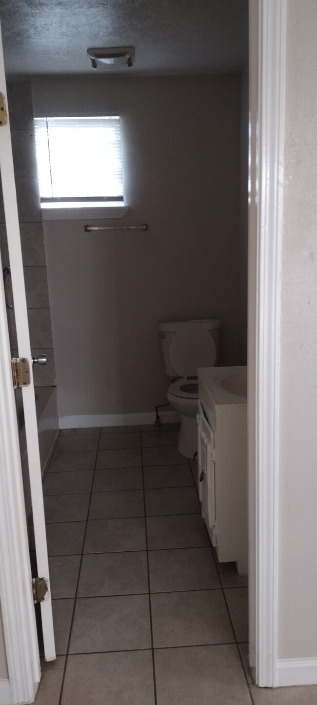 Foto del edificio - 2414 Grover Ave