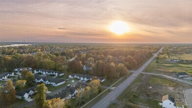 Building Photo - 46 Eagleview Dr