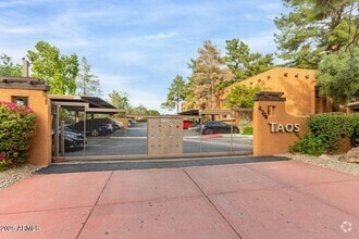 Building Photo - 4704 E Paradise Village Pkwy N