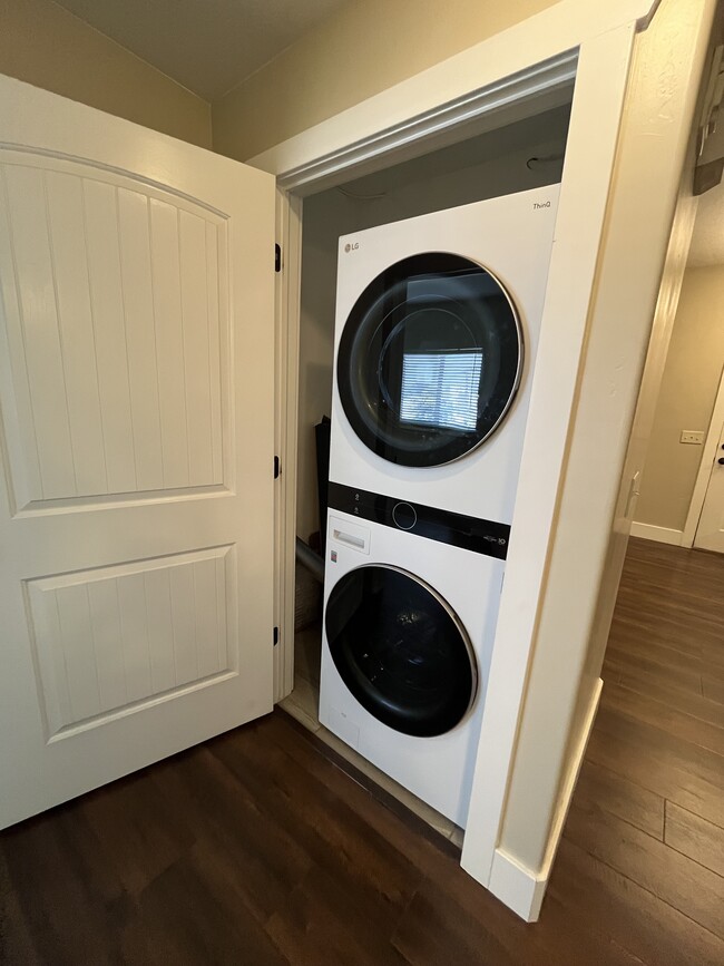 Laundry - 67 E 200 N