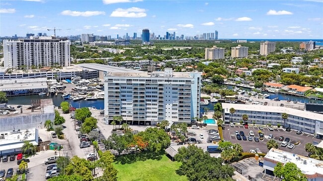Building Photo - 13155 Ixora Ct