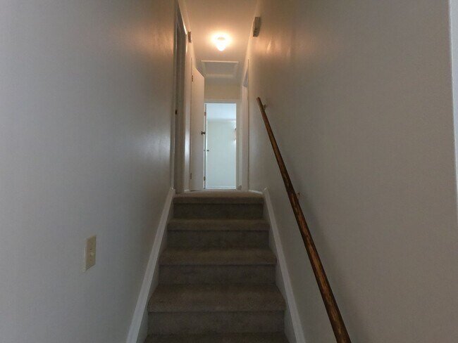 Foto del edificio - Available Now! Charming 3-bedroom, 1.5-bat...