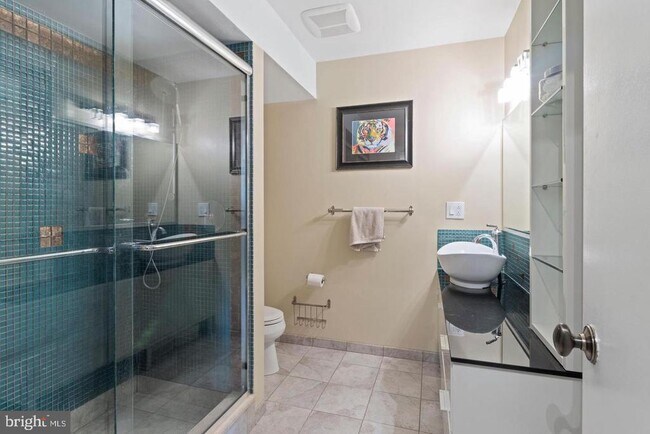 Foto del edificio - 119 Commonwealth Ct