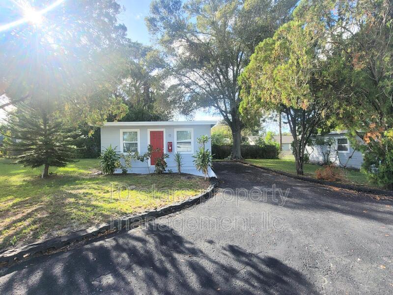 Primary Photo - 4091 58th Ave N