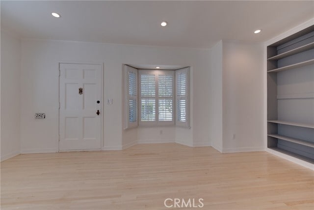 Building Photo - 1040 Havenhurst Dr