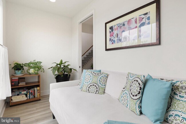 Foto del edificio - 42076 Creighton Rd
