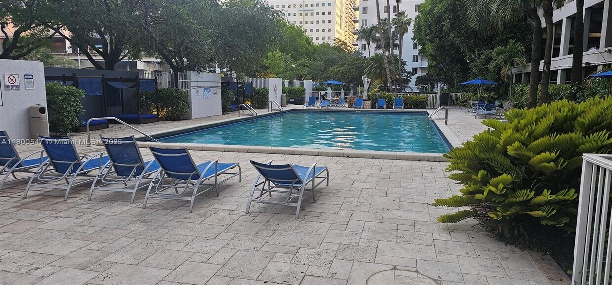 Foto principal - 800 N Miami Ave