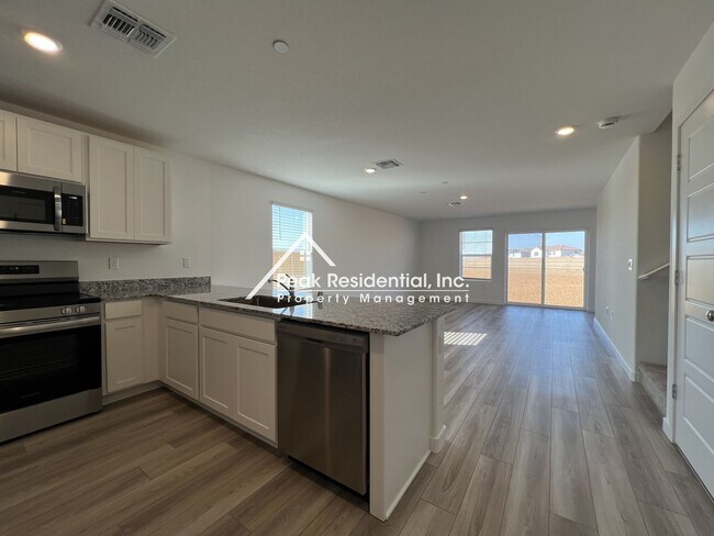 Foto del edificio - Brand New Rancho Cordova 4bd/2.5ba Home wi...