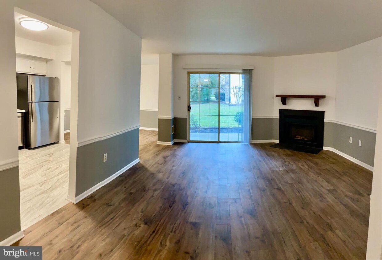 111 Valley Stream Cir, Chesterbrook, PA 19087 Room for Rent in