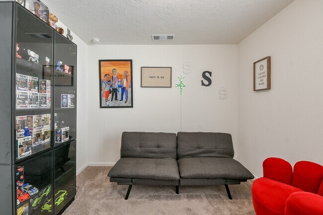 Building Photo - 6223 Topaz Pnes Trl