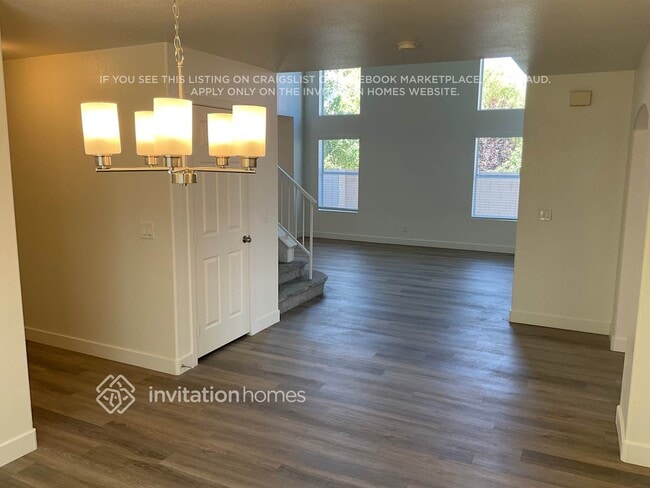 Building Photo - 3320 Twin Bridges Ct