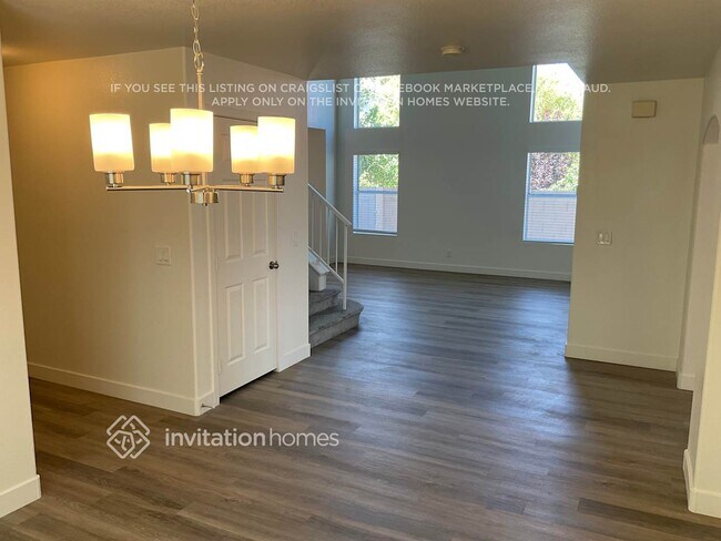 Foto del edificio - 3320 Twin Bridges Ct