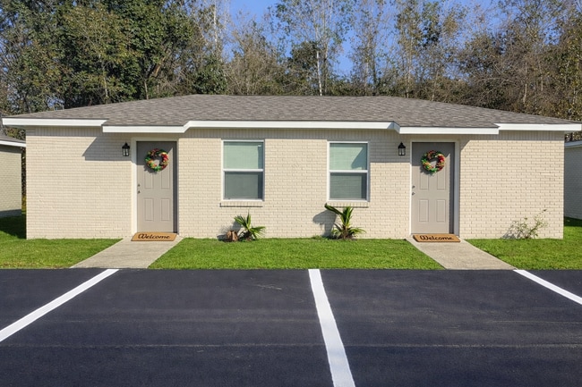 Building Photo - 5094 J E L Drive