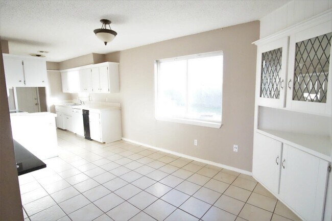 Foto del edificio - 3108 Gwendolyn Ln