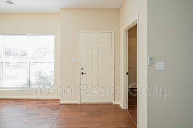 Building Photo - 5314 Austin St