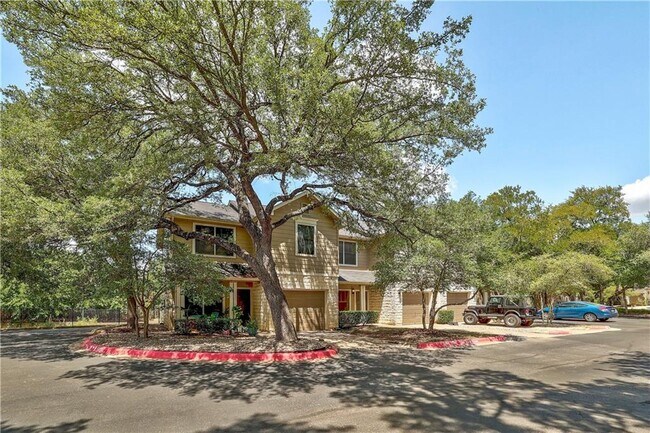 Foto del edificio - 4501 Whispering Valley Dr