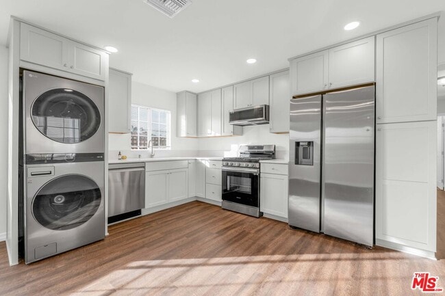 Foto del edificio - 2279 India St