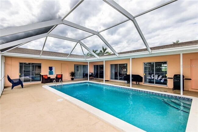 Foto del edificio - 162 Maria Ct