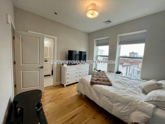 Foto del edificio - 31 Orleans St