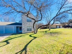 Building Photo - 101-103 Hughson Ct