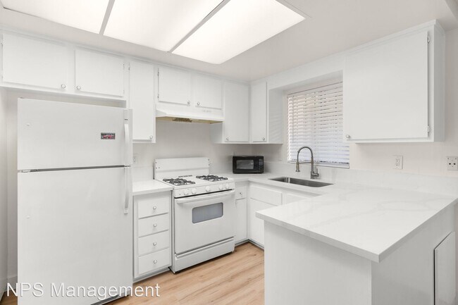 Foto del edificio - 1 br, 1 bath Apartment - 402 S Bonnie Brae...